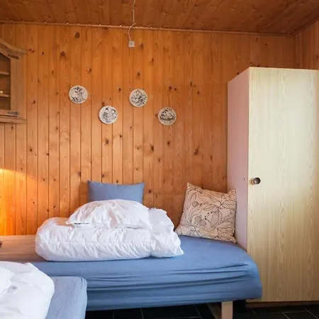 In With 2 Bedrooms Дом отдыха