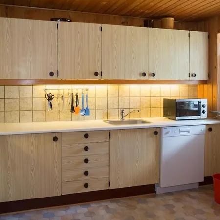 Дом отдыха In With 2 Bedrooms *
